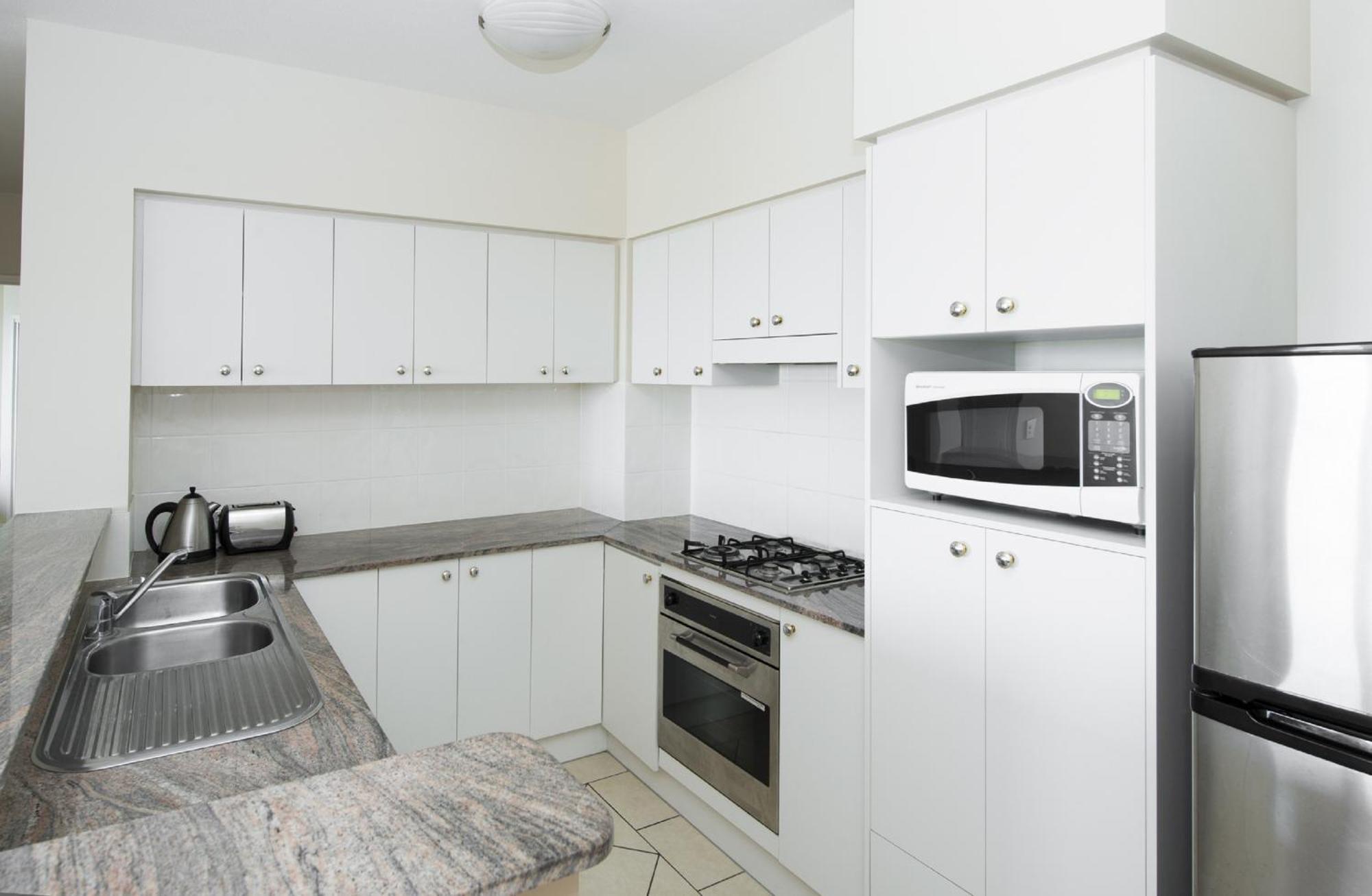 The Oasis Apartments Брисбен Номер фото