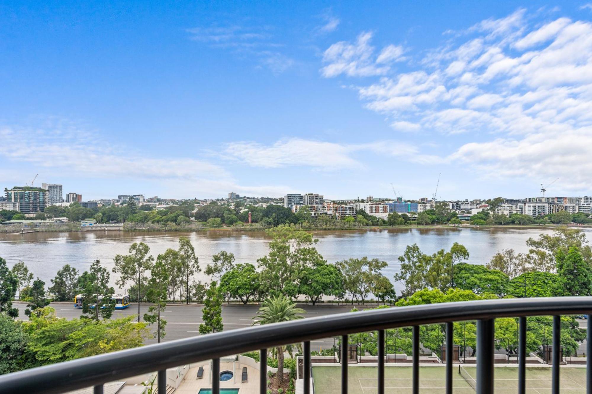 The Oasis Apartments Брисбен Экстерьер фото